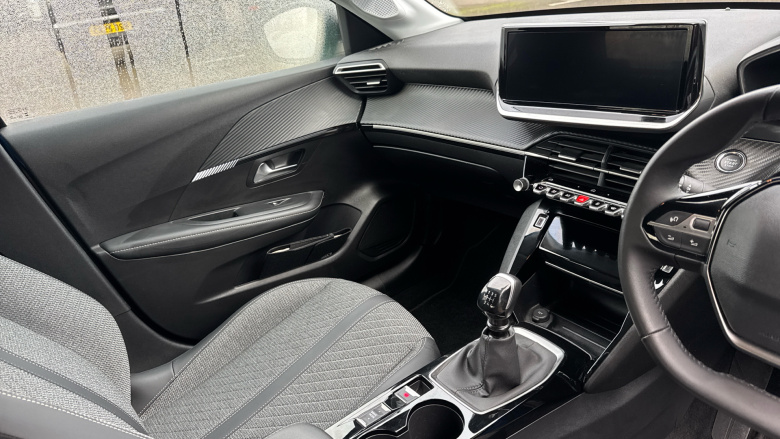 Peugeot 208 1.2 PureTech 100 Allure 5dr Petrol Hatchback